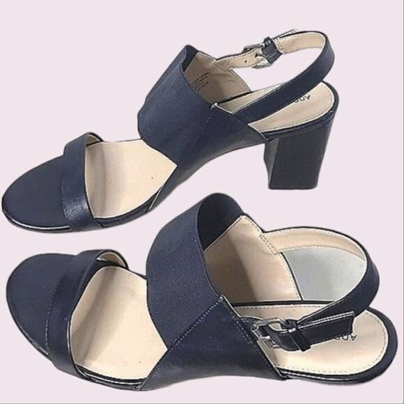 Adrienne Vittadini Strappy Black Leather Sandals size 9.5 - Picture 3 of 12